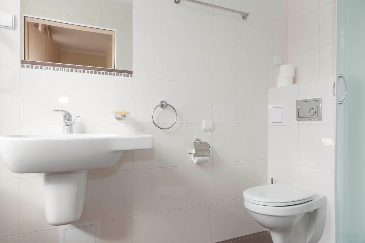 Dom Zdrojowy Aparthotel Jelenia Góra Szoba fotó
