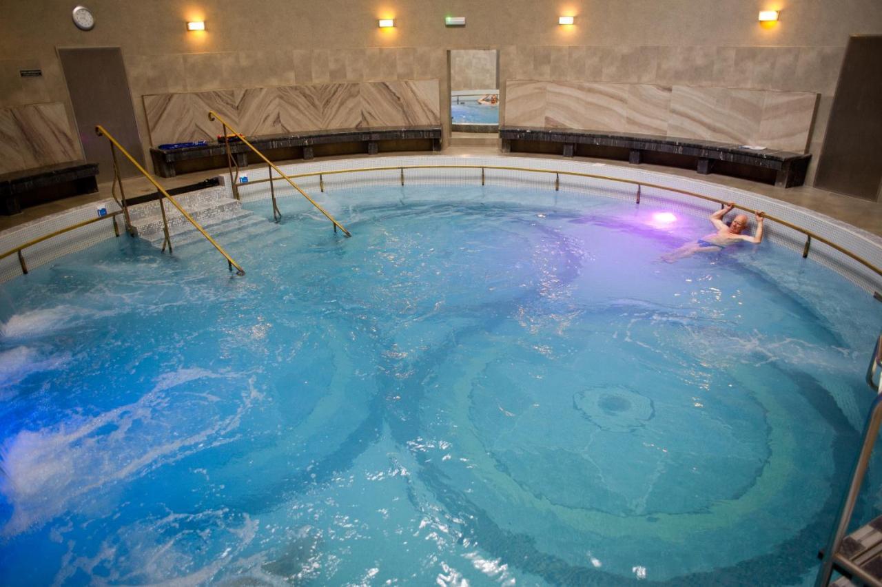 Dom Zdrojowy Aparthotel Jelenia Góra Kültér fotó